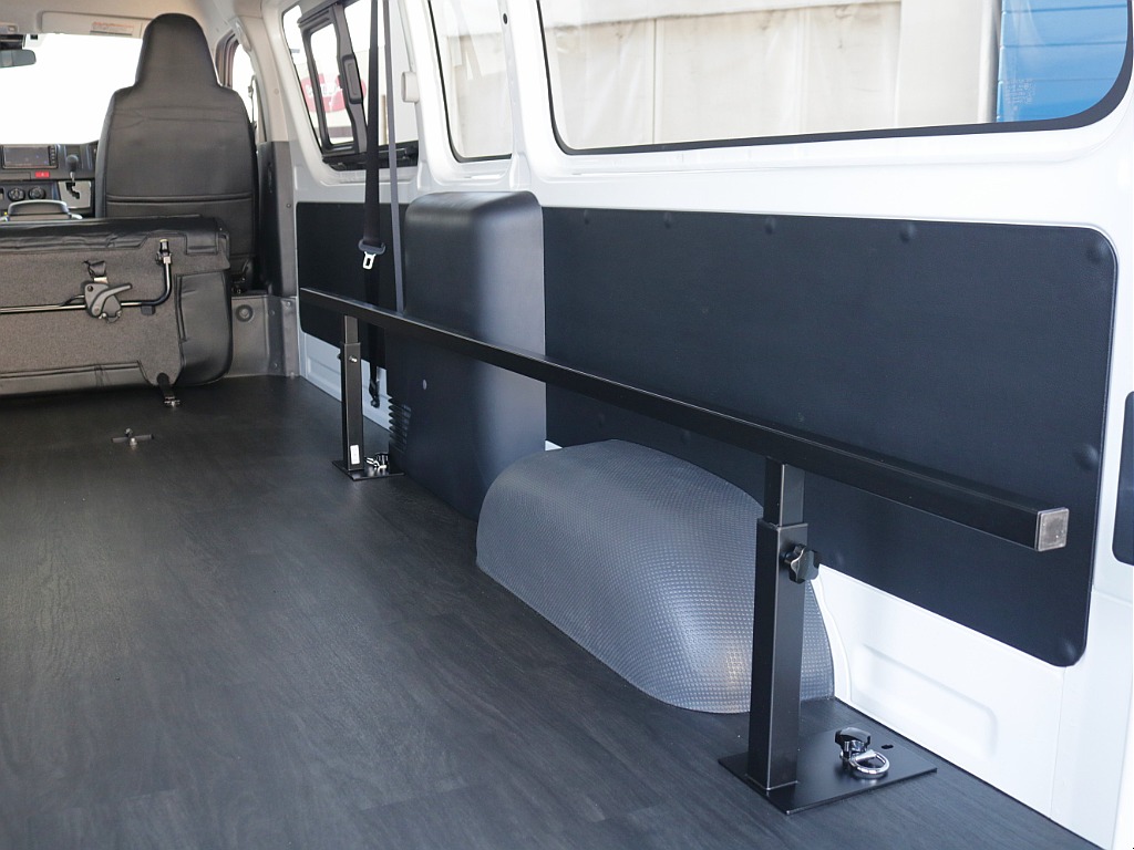 トヨタ ハイエースバン(30枚目)