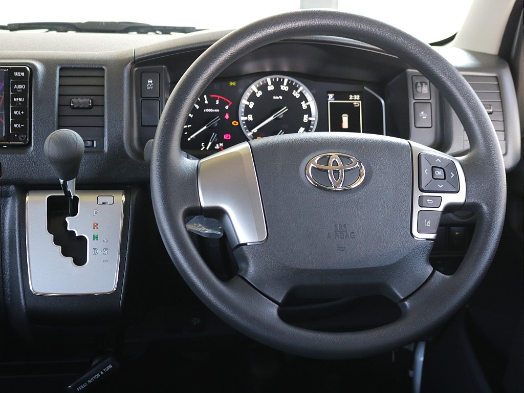 純正ステアリング