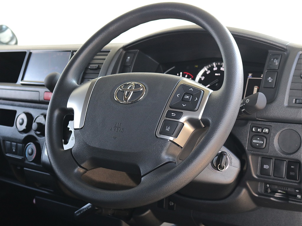 ステアリングスイッチ