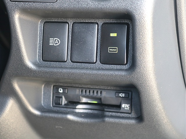 オートハイビームスイッチ・ビルトインETC