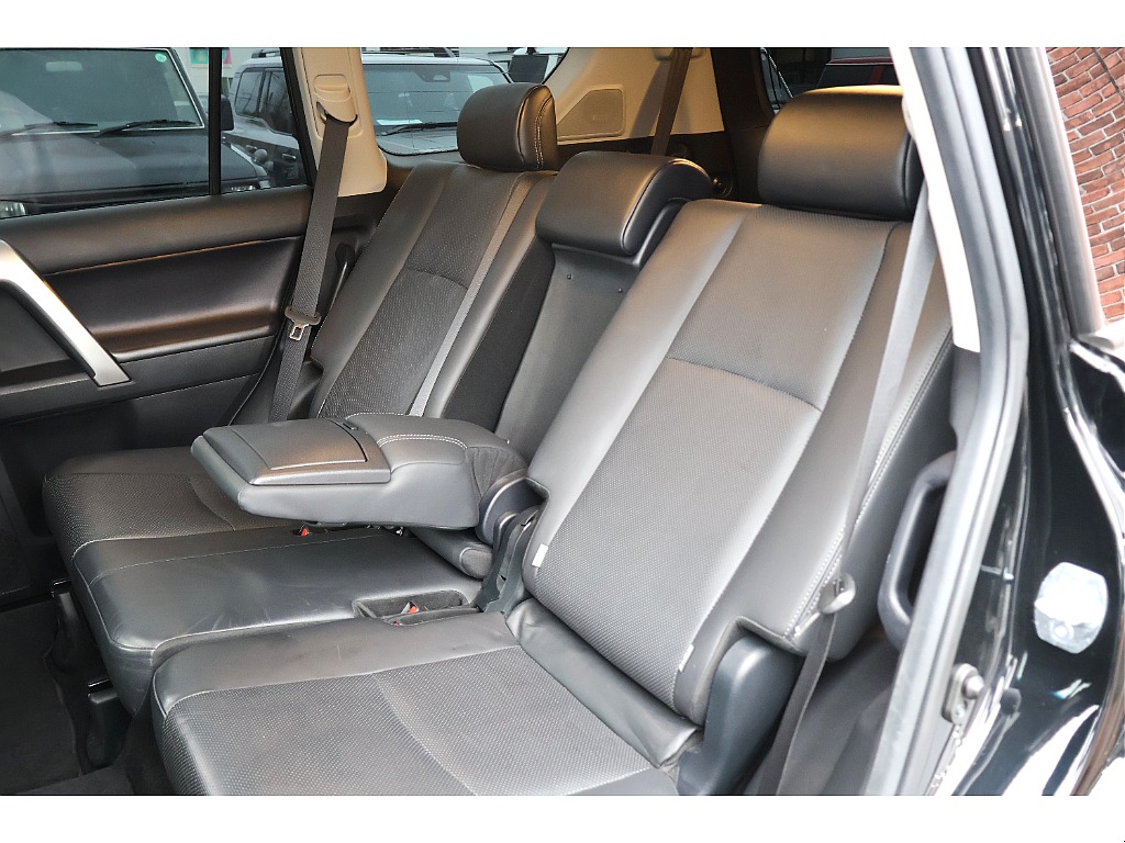 トヨタ ランドクルーザープラド(16枚目)