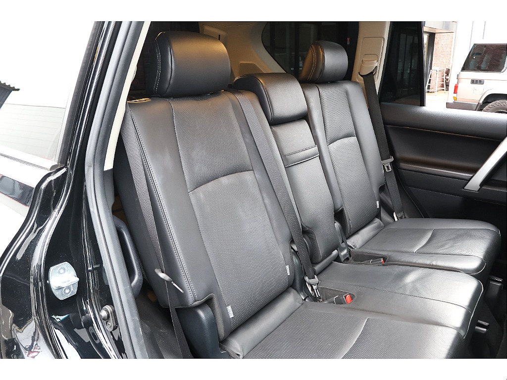 トヨタ ランドクルーザープラド(17枚目)