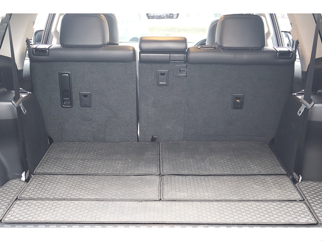 トヨタ ランドクルーザープラド(19枚目)