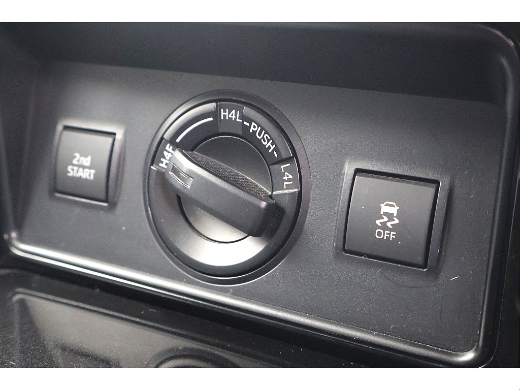 トヨタ ランドクルーザープラド(8枚目)