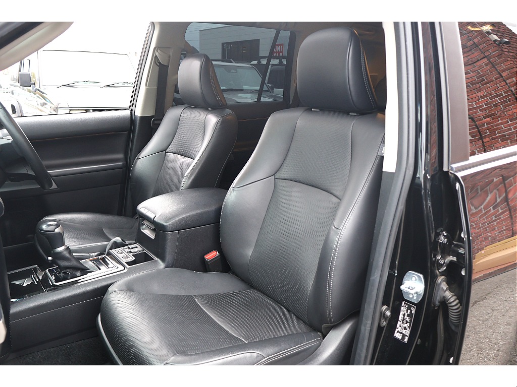 トヨタ ランドクルーザープラド(10枚目)