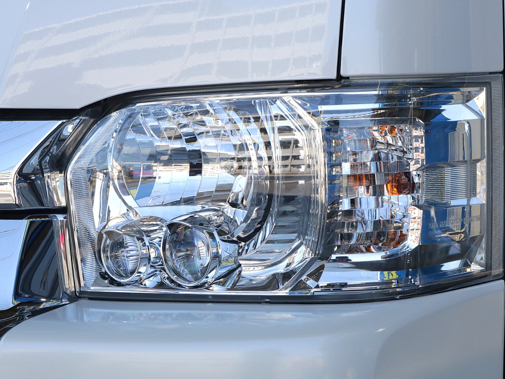 LEDヘッドライト