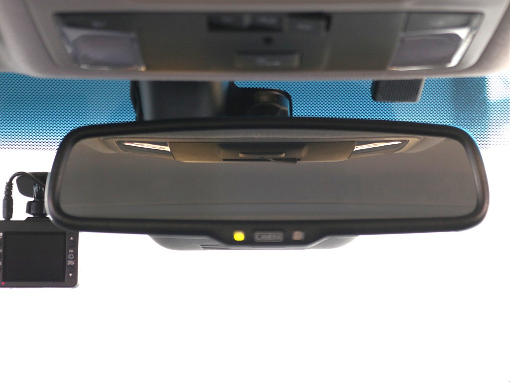 バックカメラ付き自動防眩インナーミラー