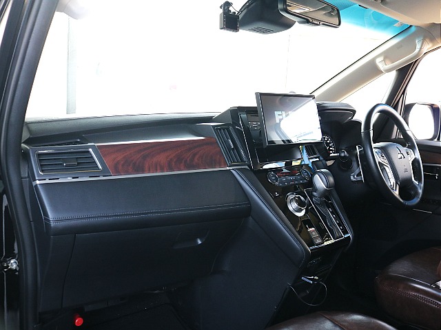 木目調アクセントパネル