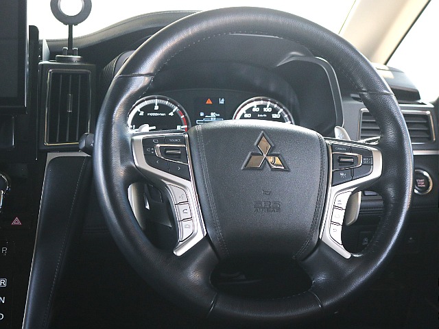 ステアリングスイッチ