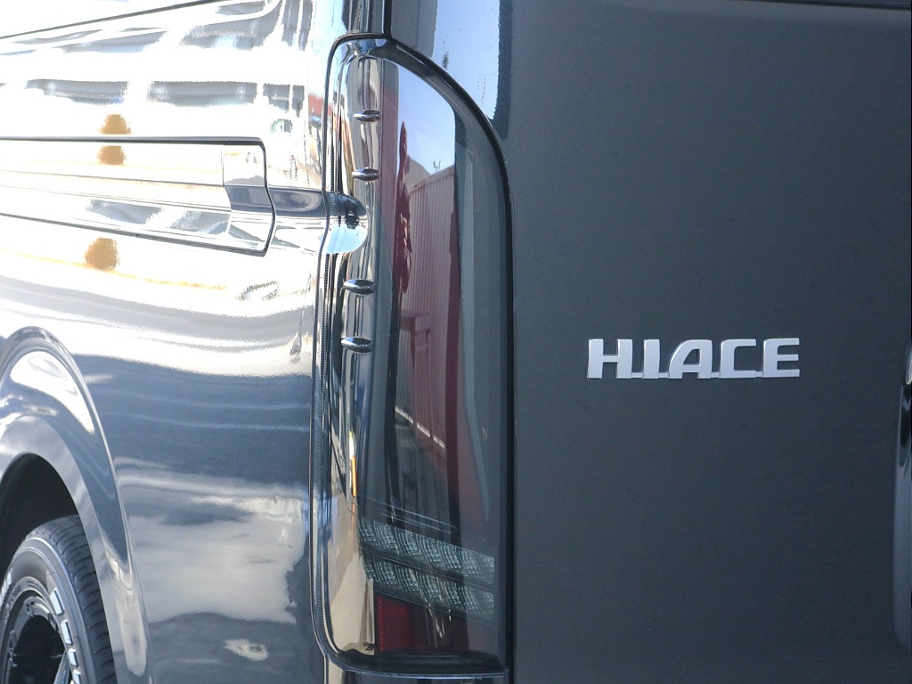 オリジナルLEDテールランプ