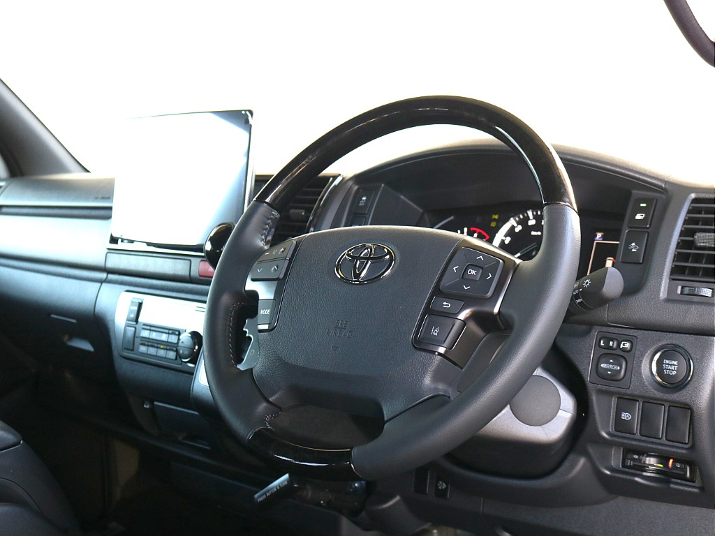 ステアリングスイッチ