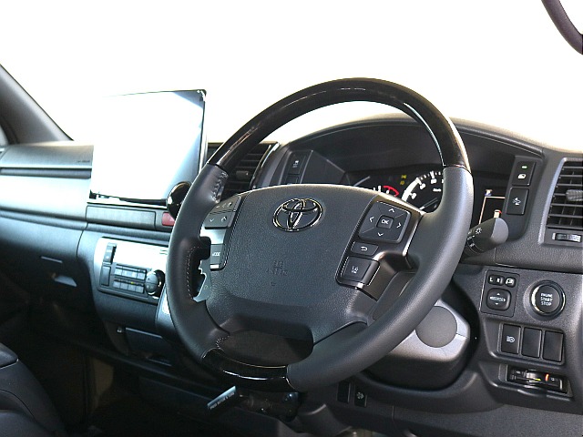 ステアリングスイッチ