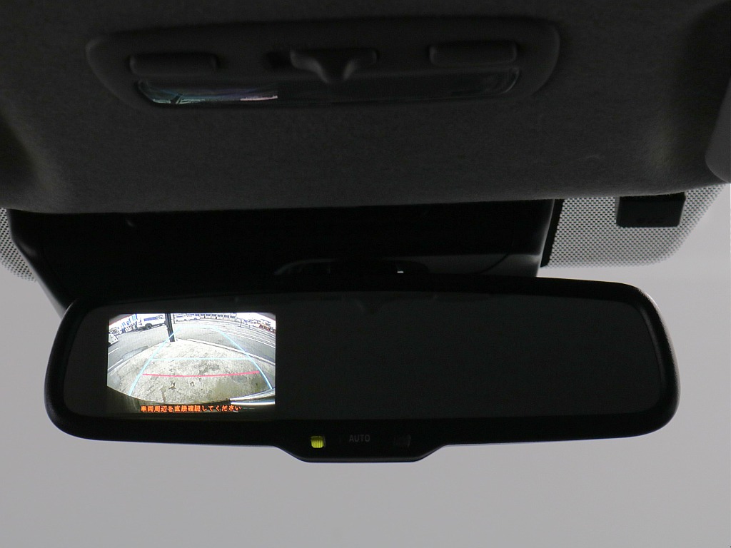 デジタルインナーミラー※モニターと鏡面で切り替え可能