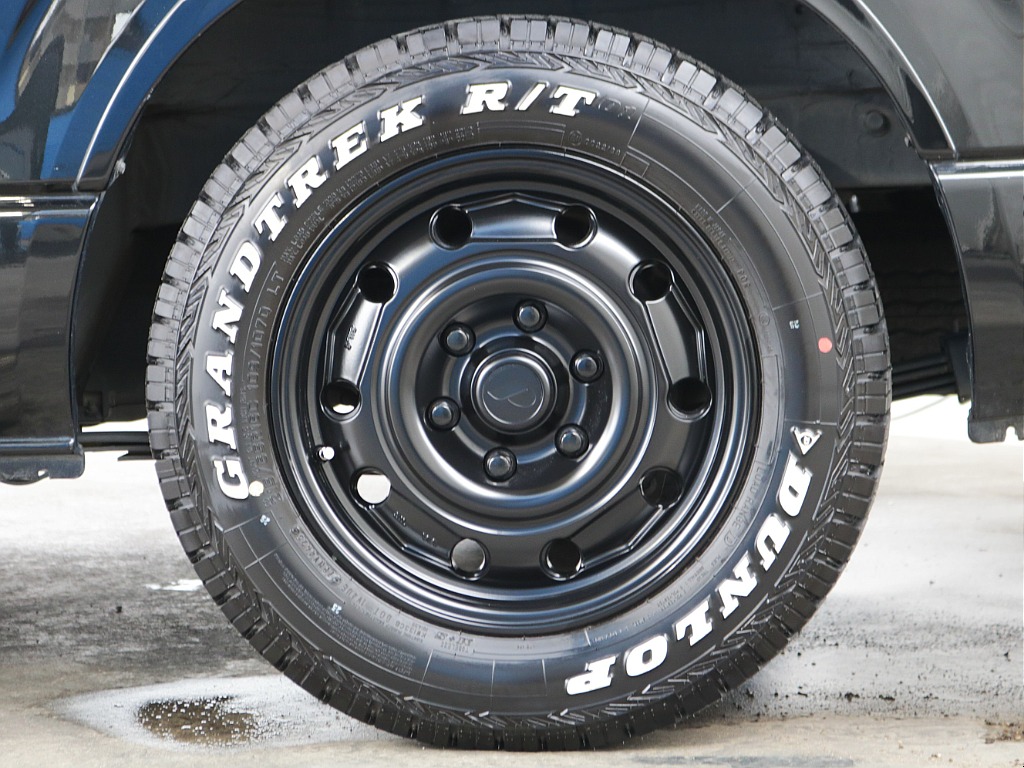 オリジナル１６インチアルミホイール・ダンロップR/Tタイヤ