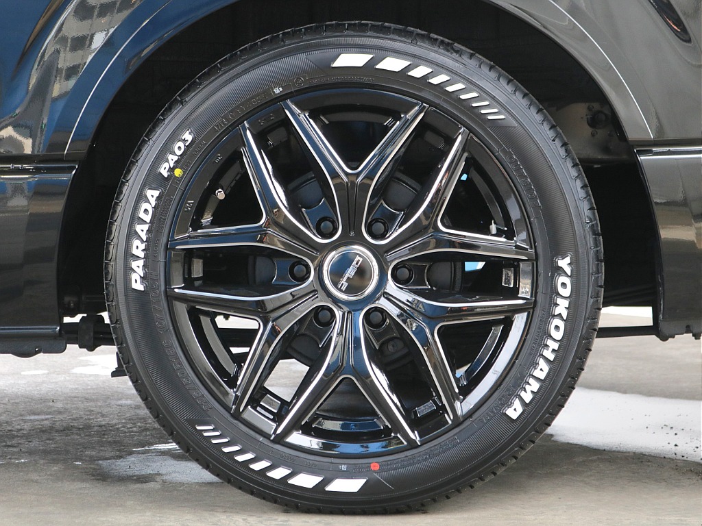 オリジナル18インチアルミホイール・ヨコハマPA03タイヤ