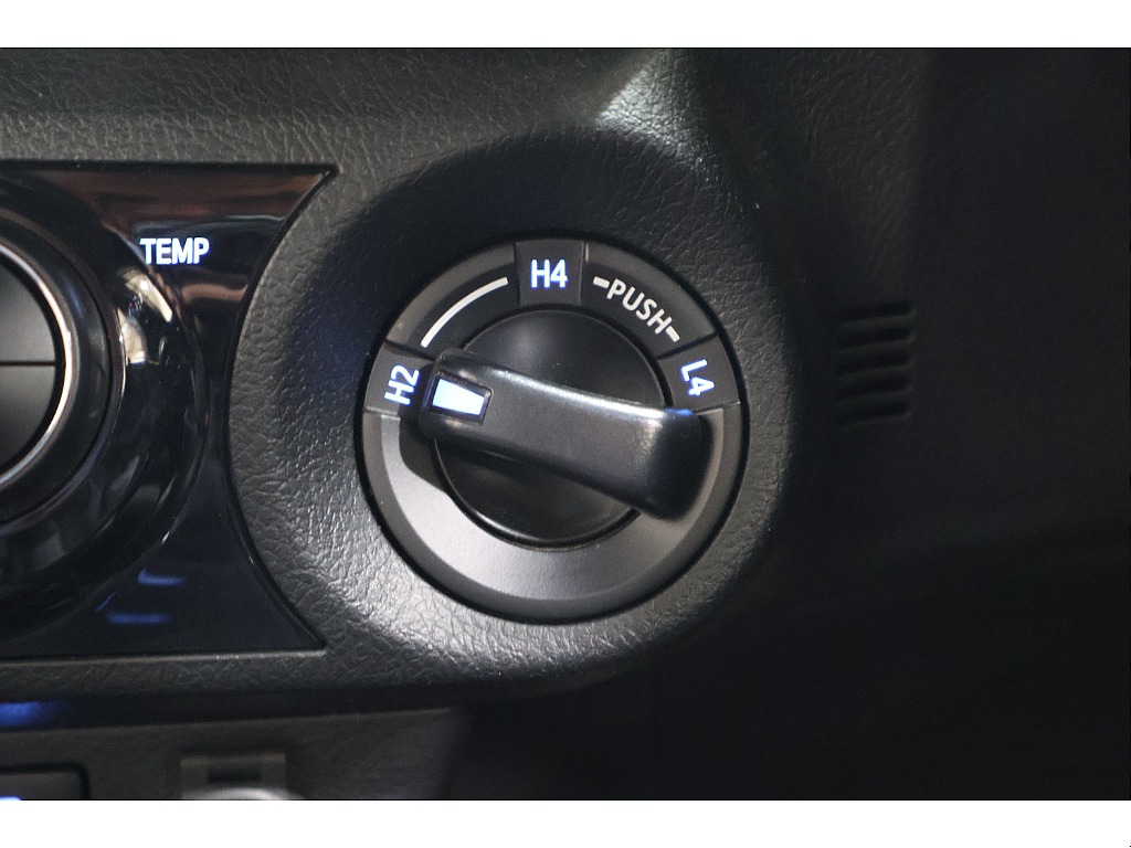 パートタイム４WDになっており、実はこの巨体でもかなり燃費が良いんです！