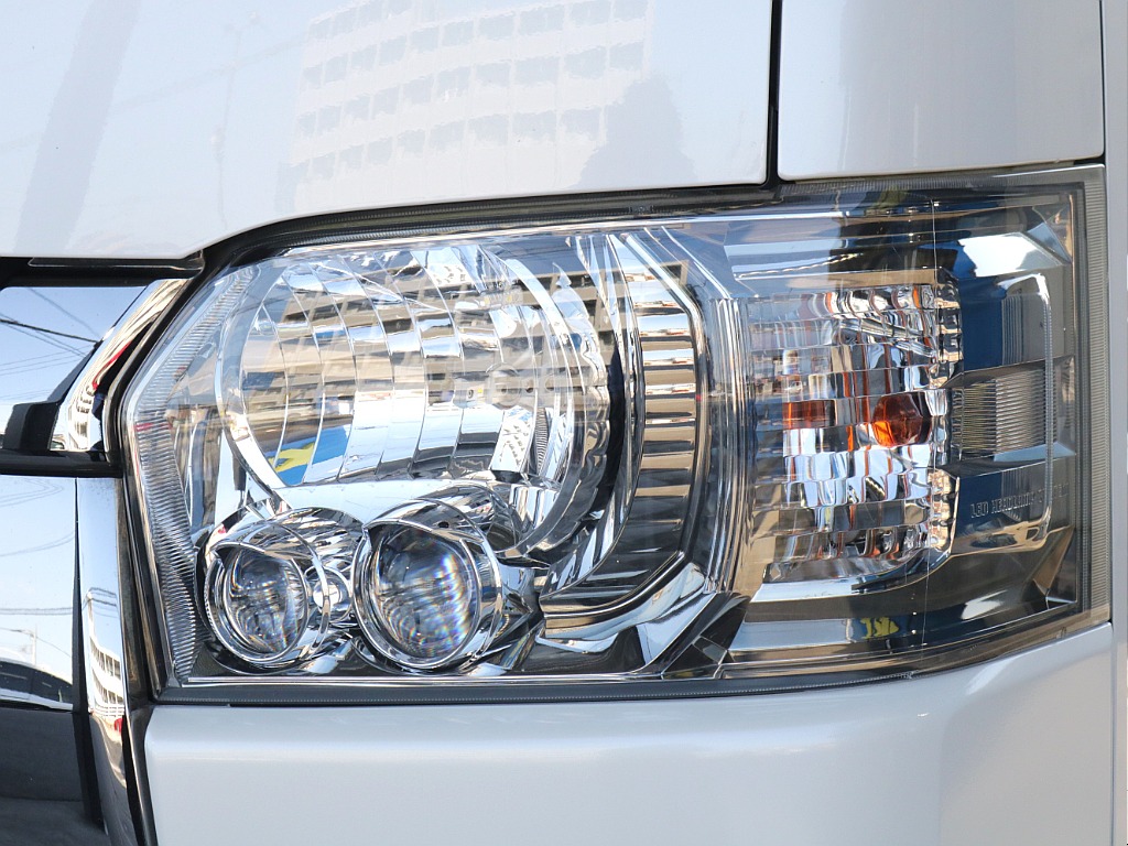 LEDヘッドライト