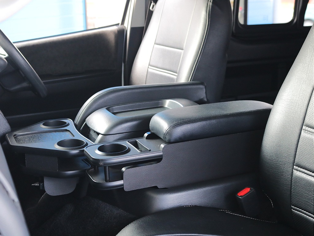 トヨタ ハイエース(14枚目)