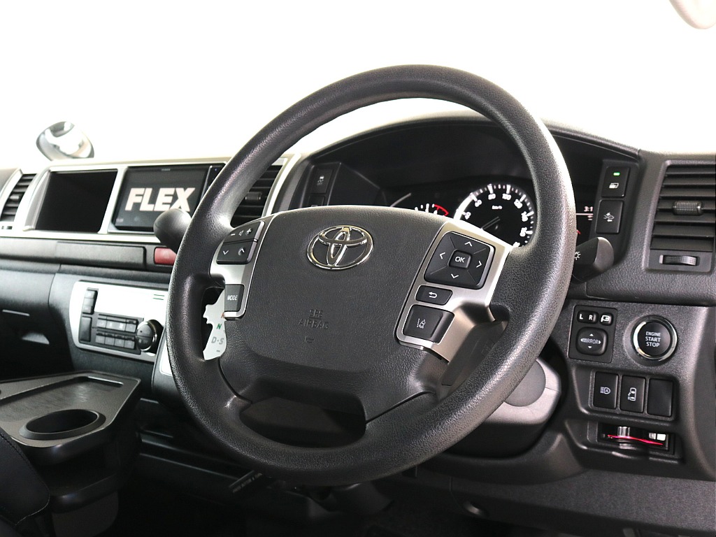 純正ステアリング