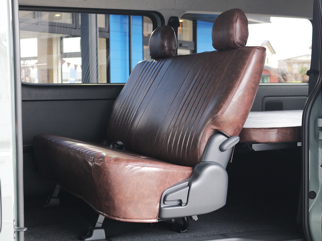 セカンドシート3人掛けベンチシート