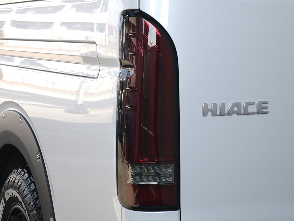 オリジナルLEDテールランプ