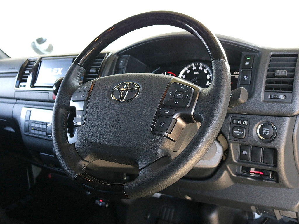 ダークプライムⅡ特別仕様車限定コンビハンドル・コンビシフトノブ