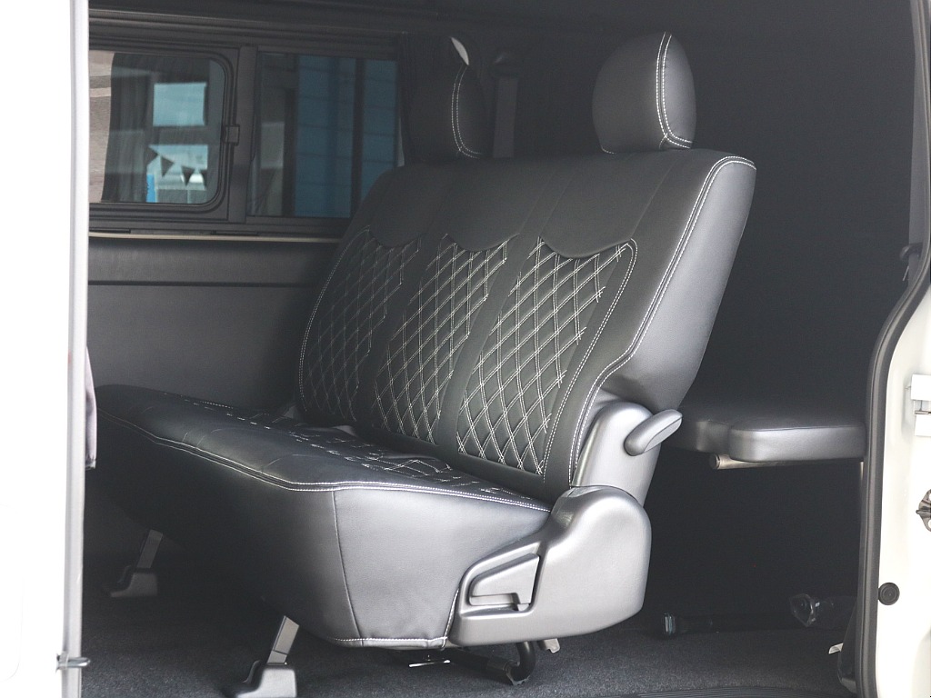 セカンドシート3人掛けベンチシート