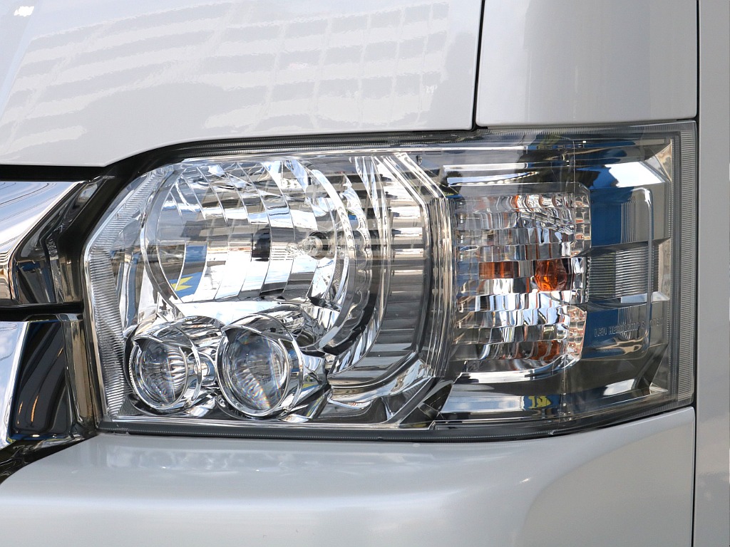 LEDヘッドライト