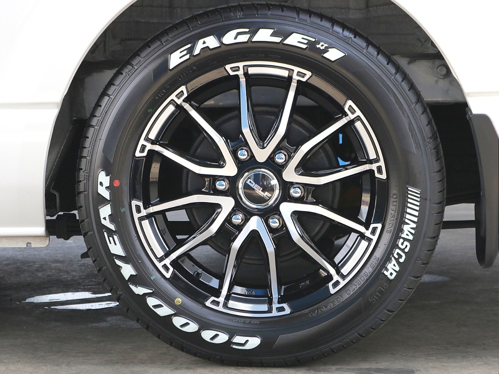 オリジナル17インチアルミホイール・グッドイヤーナスカータイヤ