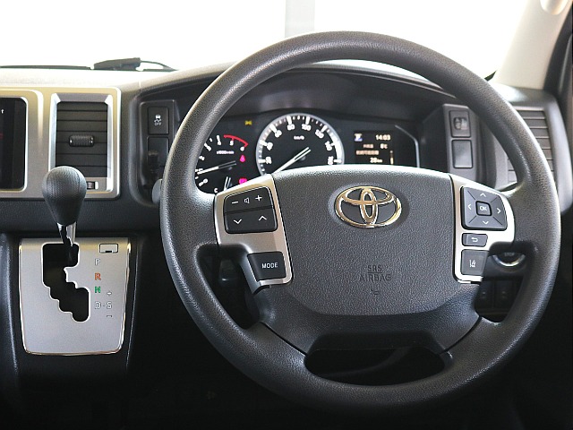 ステアリングスイッチ