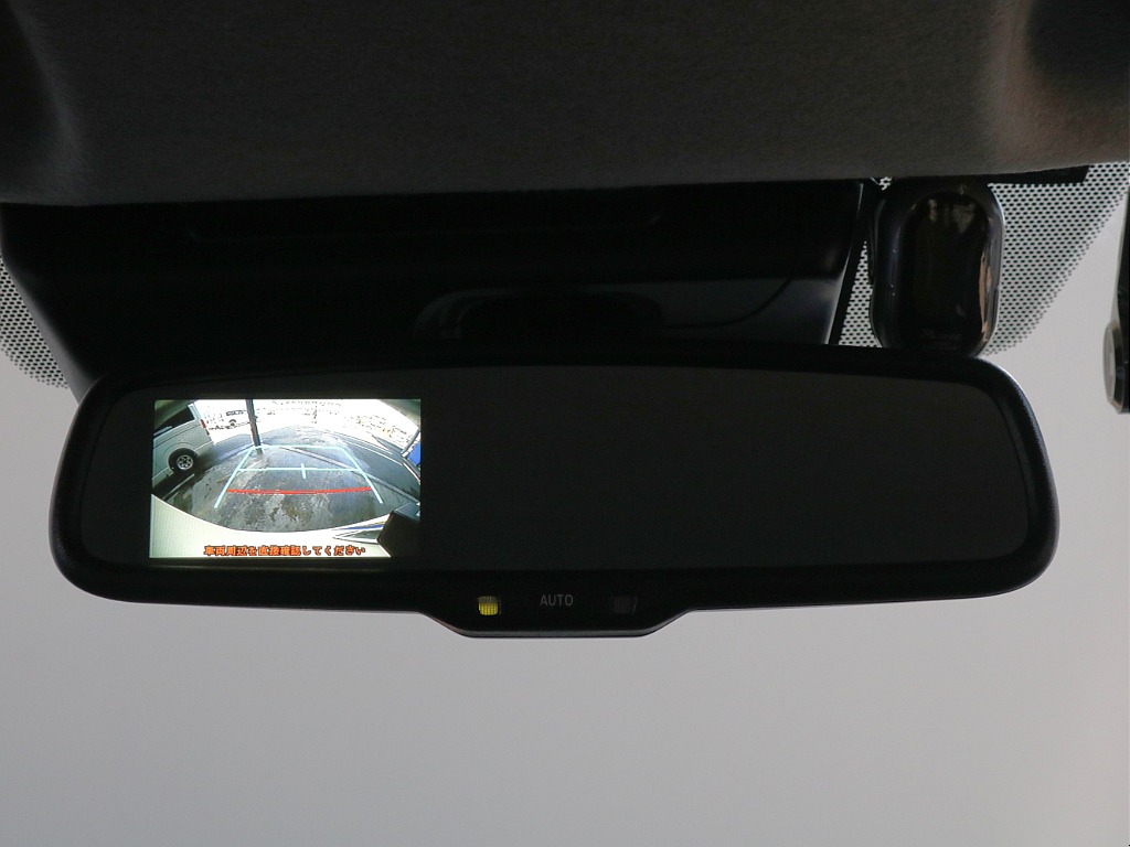 バックカメラ付き自動防眩インナーミラー