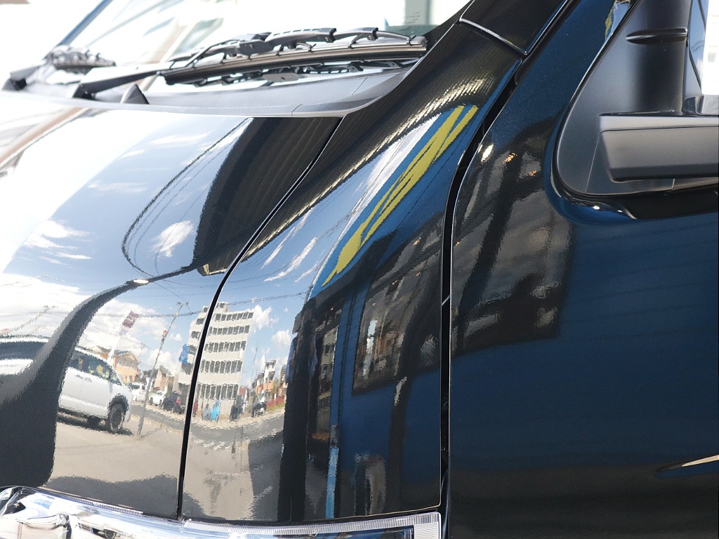 フロントアンダーミラーレス