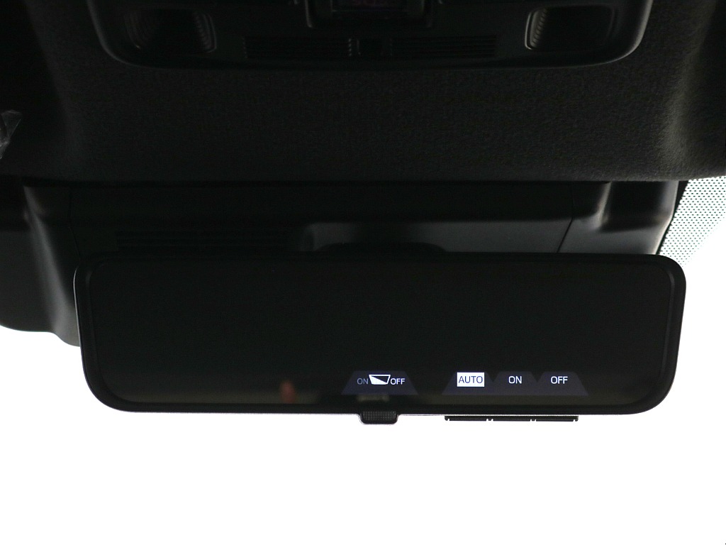 デジタルインナーミラー※モニターと鏡面で切り替え可能