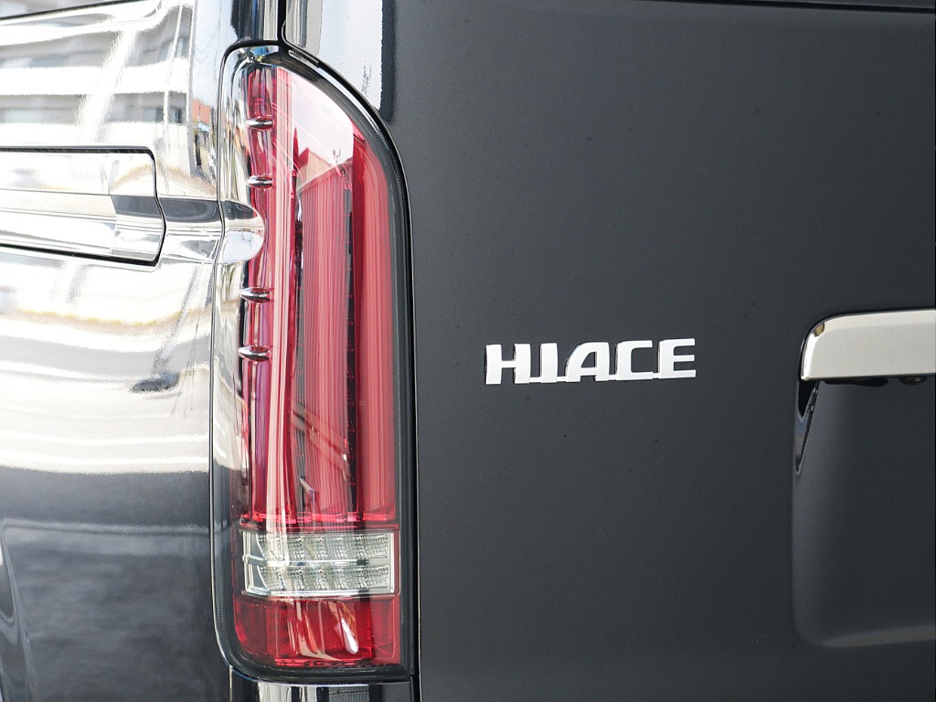 オリジナルLEDテールランプ