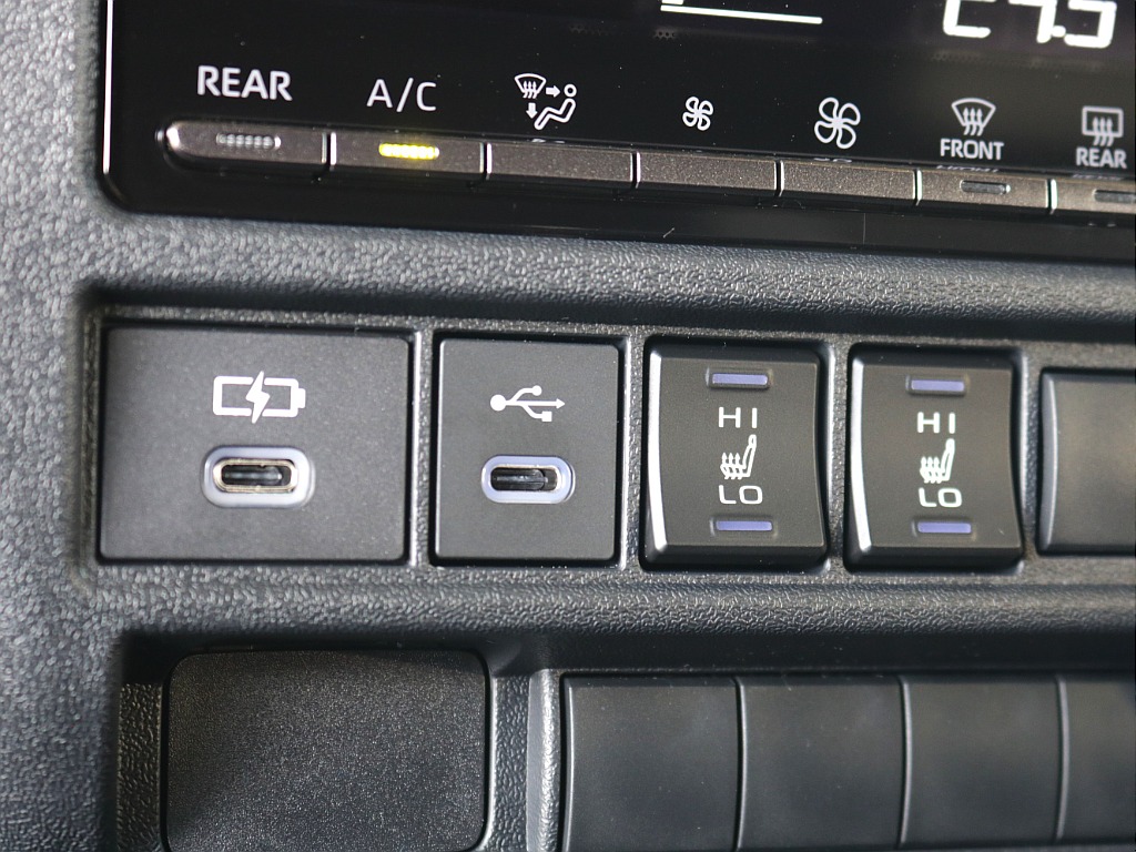 ポート・シートヒータースイッチ