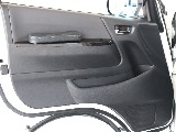 ドアパネルアームレスト付き