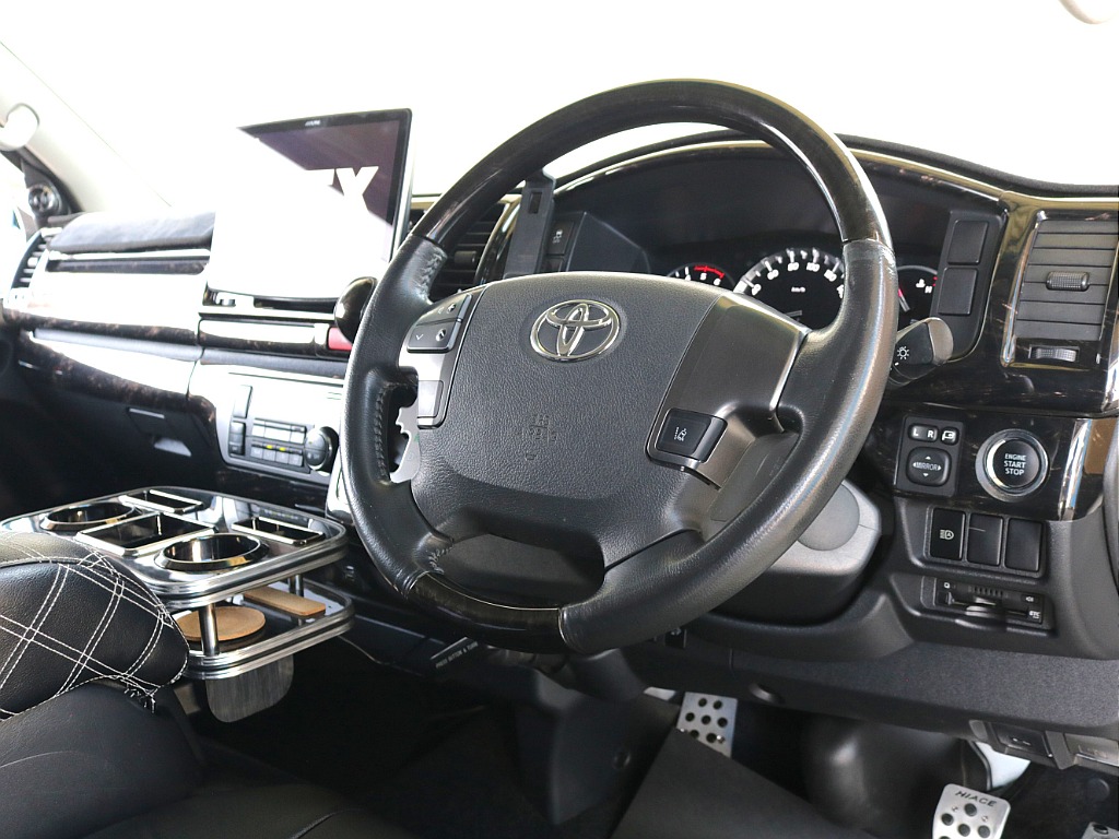 ステアリングスイッチ