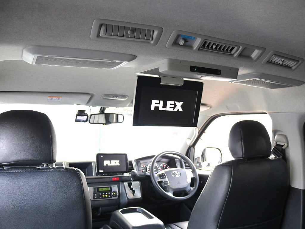 後席用フリップダウンモニター