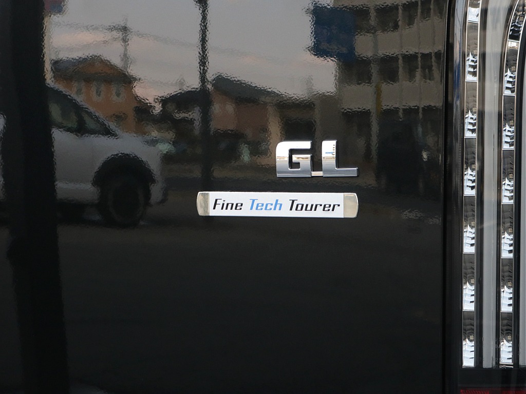 ファインテックツアラーエンブレム