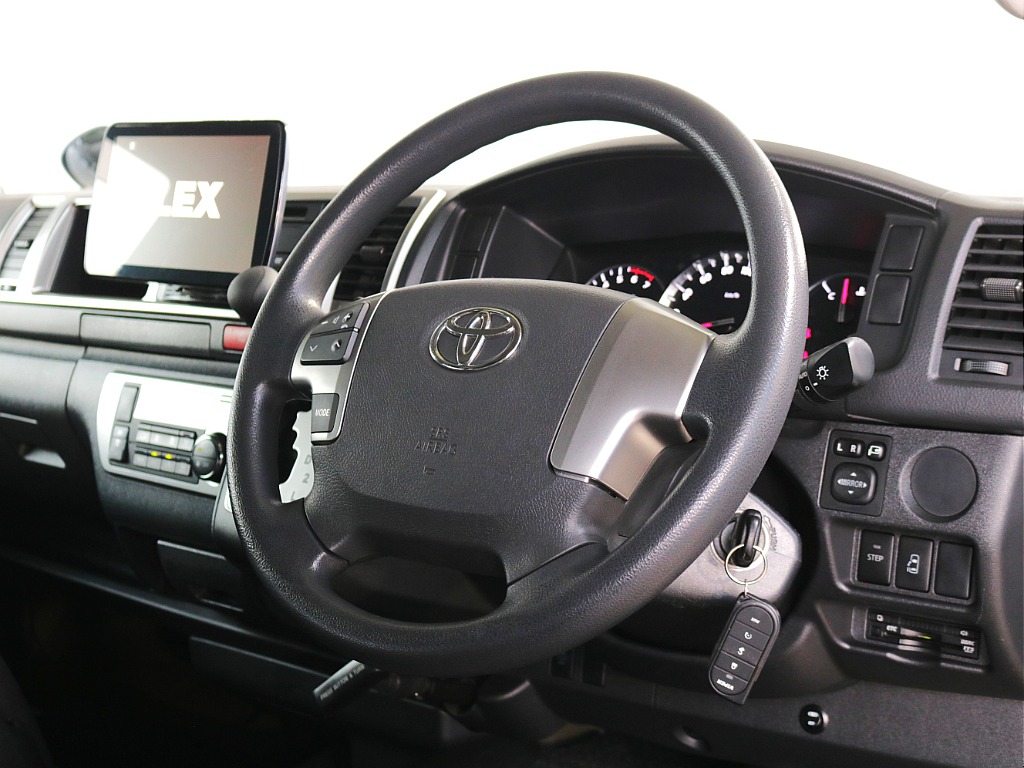 純正ステアリング