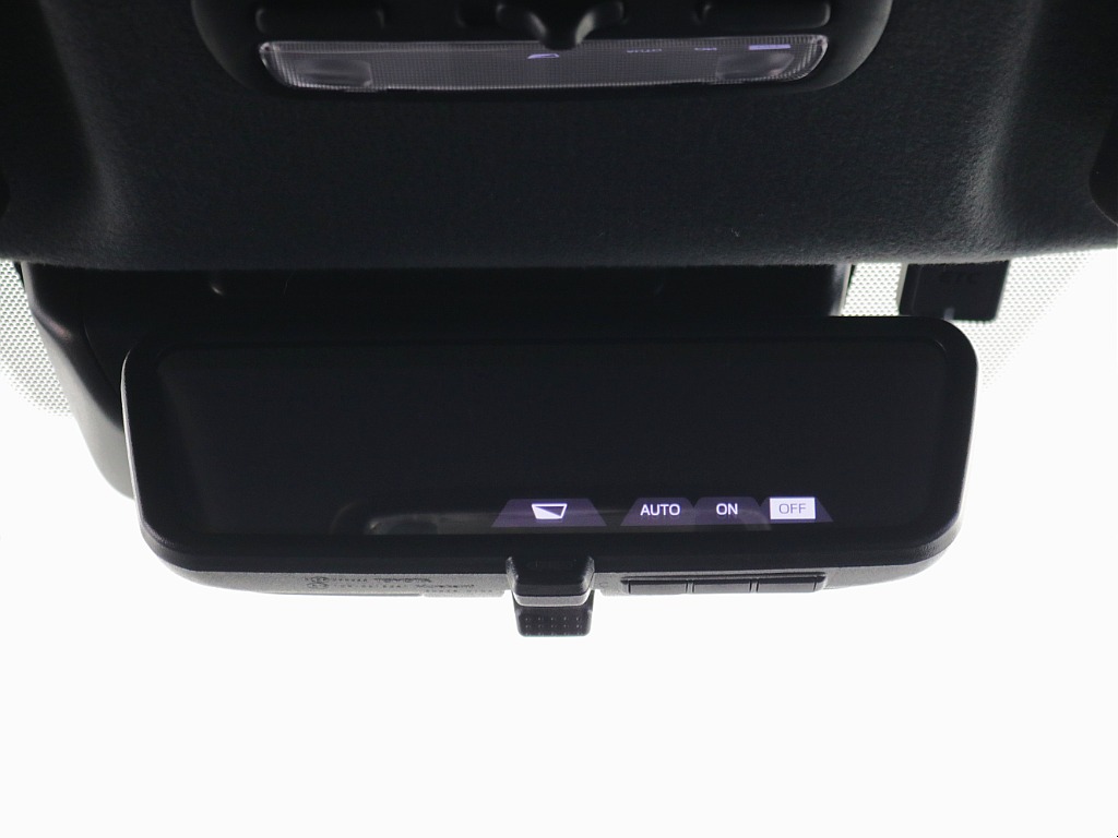 デジタルインナーミラー※モニターと鏡面で切り替え可能