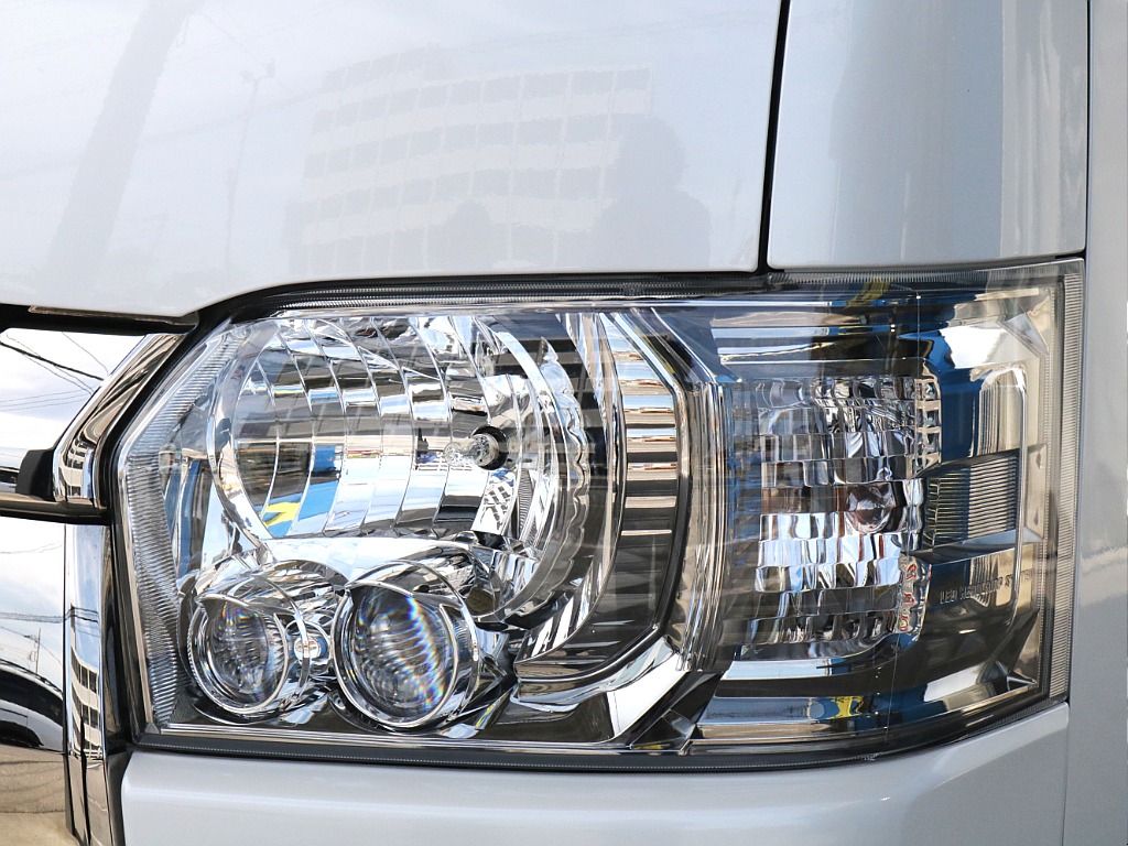 LEDヘッドライト