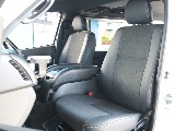 ダークプライムⅡ特別仕様車限定ハーフレザーシート