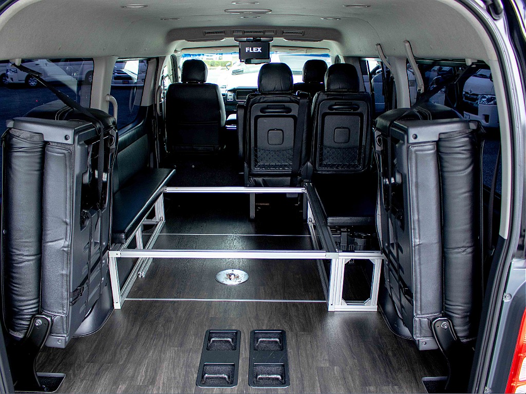 THE STANDARD.ハイエースを選ぶなら、HIACE 2nd TAKASAKI。