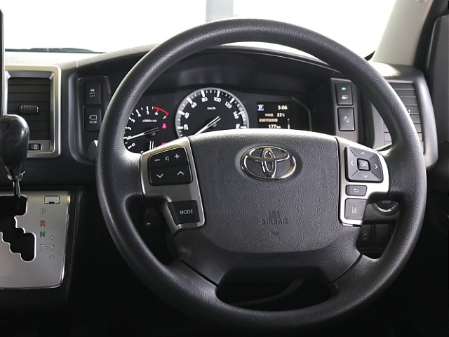 ステアリングスイッチ