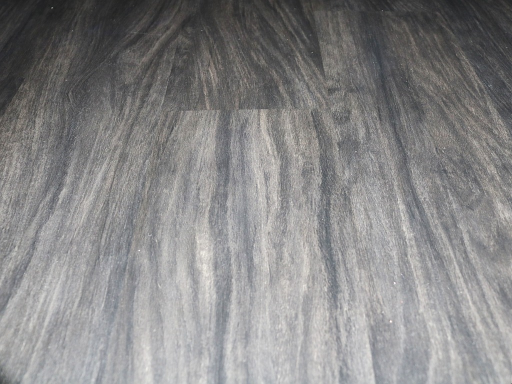専用フローリング施工済み