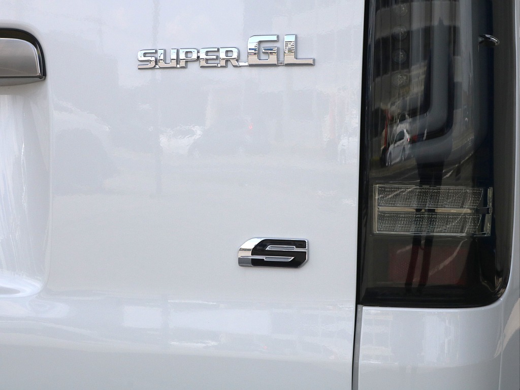 特別仕様車限定ダークプライムＳエンブレム