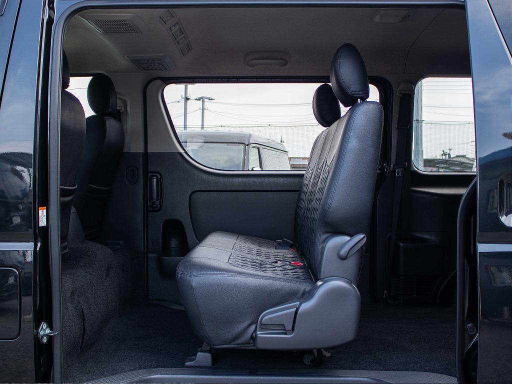 ハイエースを選ぶなら、HIACE 2nd TAKASAKI。