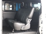セカンドシート三人掛けベンチシート