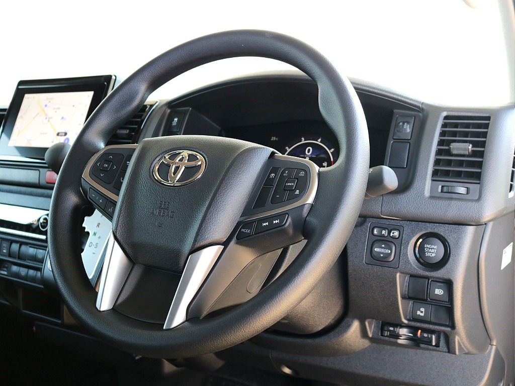 トヨタ&nbsp;ハイエース&nbsp;ワゴン2.7GLロング ミドルルーフ 4WD&nbsp;新型ハイエース！ファミリーパッケージ！&nbsp;栃木県の詳細画像&nbsp;その7